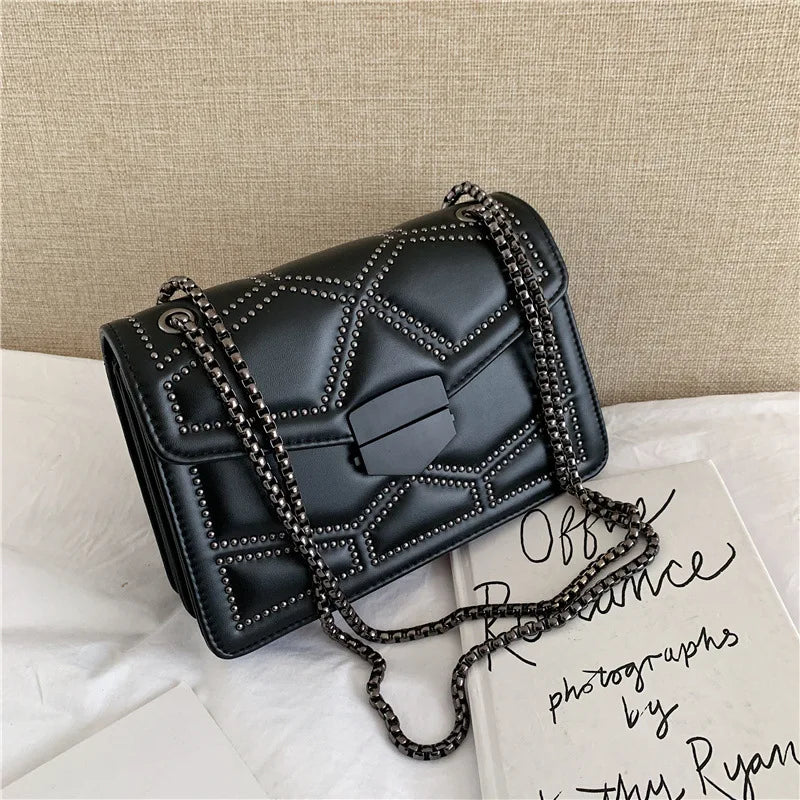 Geometric Black Chain Shoulder Bag – Elegant & Edgy