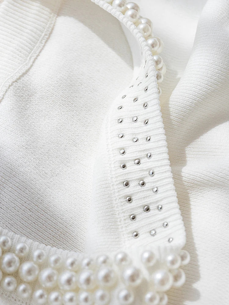 Pearl Embellished Sleeveless Knit Top – Elegant & Minimalist