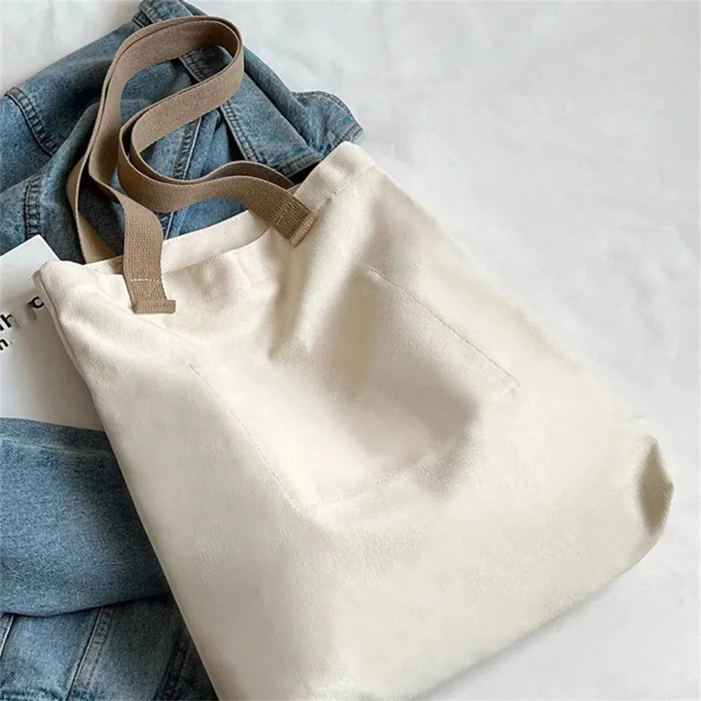 Canvas Tote Bag with Front Pockets – Minimalist & Eco-Friendly