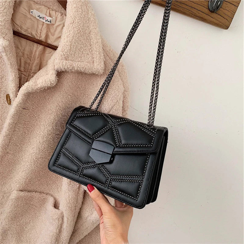 Geometric Black Chain Shoulder Bag – Elegant & Edgy