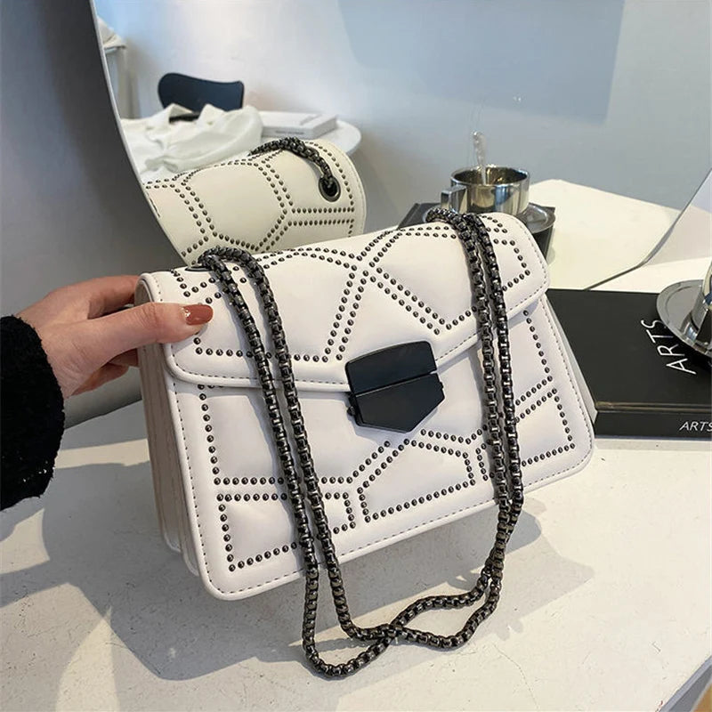 Geometric Black Chain Shoulder Bag – Elegant & Edgy