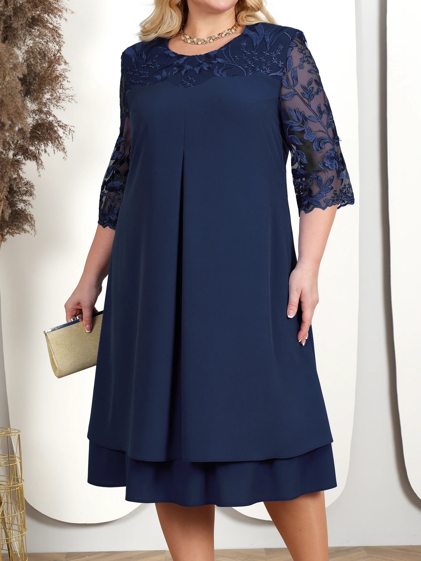 Plus Size Royal Blue Chiffon Dress with Embroidered Lace Sleeves – Elegant Knee-Length