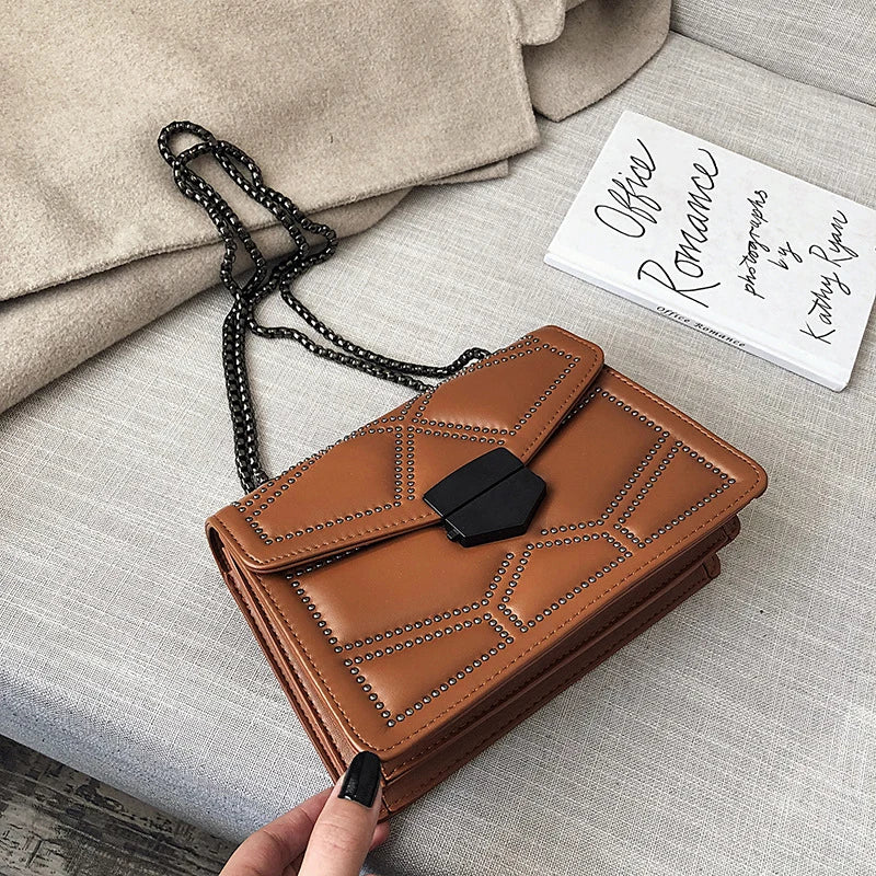 Geometric Black Chain Shoulder Bag – Elegant & Edgy