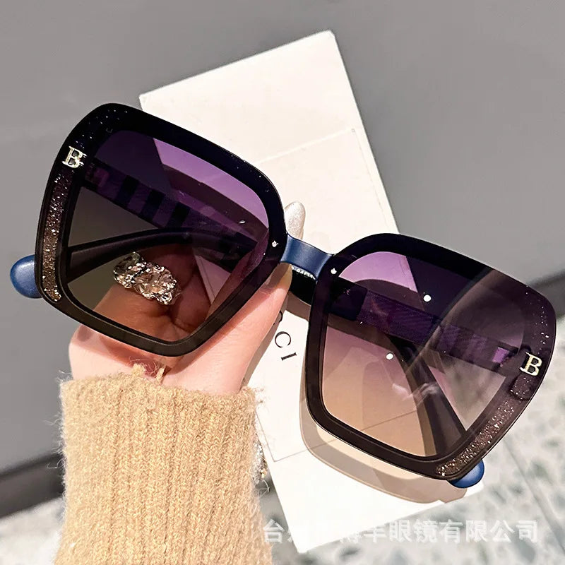 2025 new letter plaid glasses legs polarized high definition sunglasses women's light luxury high quality large frame sunglasses