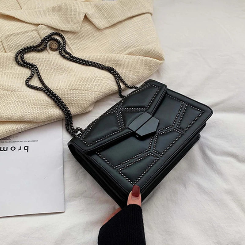 Geometric Black Chain Shoulder Bag – Elegant & Edgy